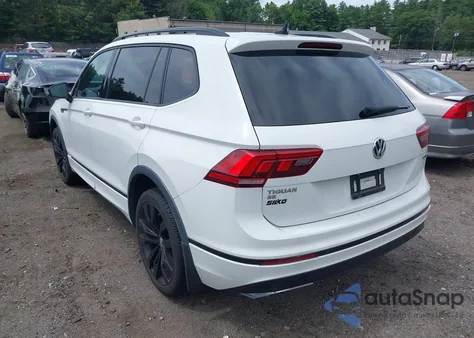2020 Volkswagen Tiguan 2.0T Se/2.0T Se R-Line Black/2.0T Sel z USA, uszkodzony, nr VIN 3VV2B7AX0LM158087